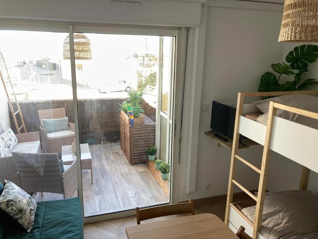 Tropical Duplex : Bord De + Piscine Apartment *